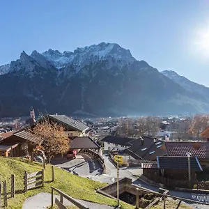 Amethyst Mittenwald